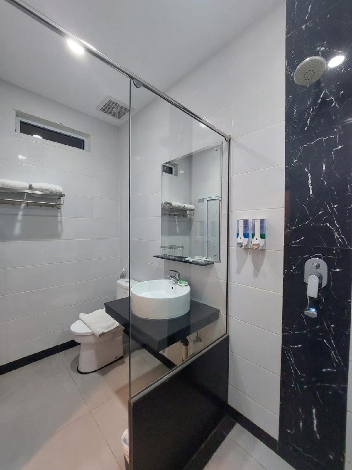 Batam Harbour Boutique Hotel & Spa ナゴヤ 部屋 写真